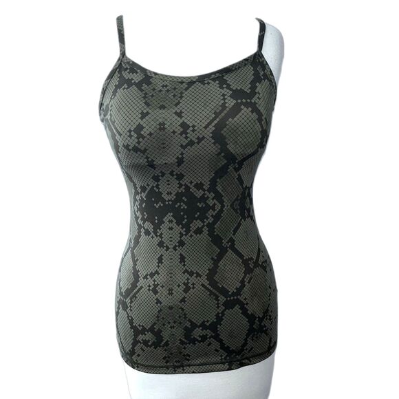 Lululemon Power Y Tank Incognito Camo Green Razor Back Size 4 Athleisure Yoga - Picture 2 of 7